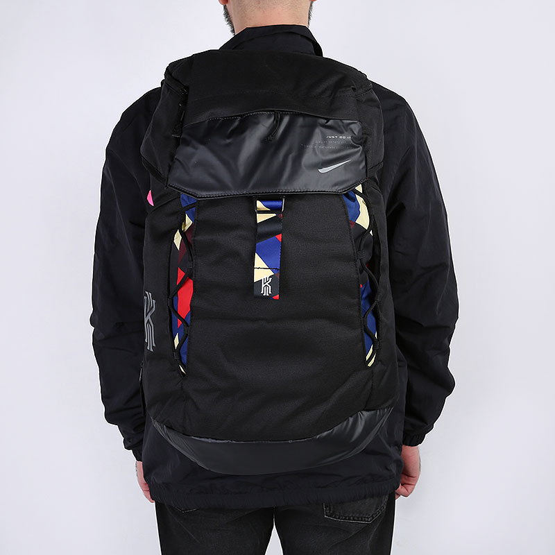  черный рюкзак Nike Kyrie Backpack 37L BA6156-010 - цена, описание, фото 2